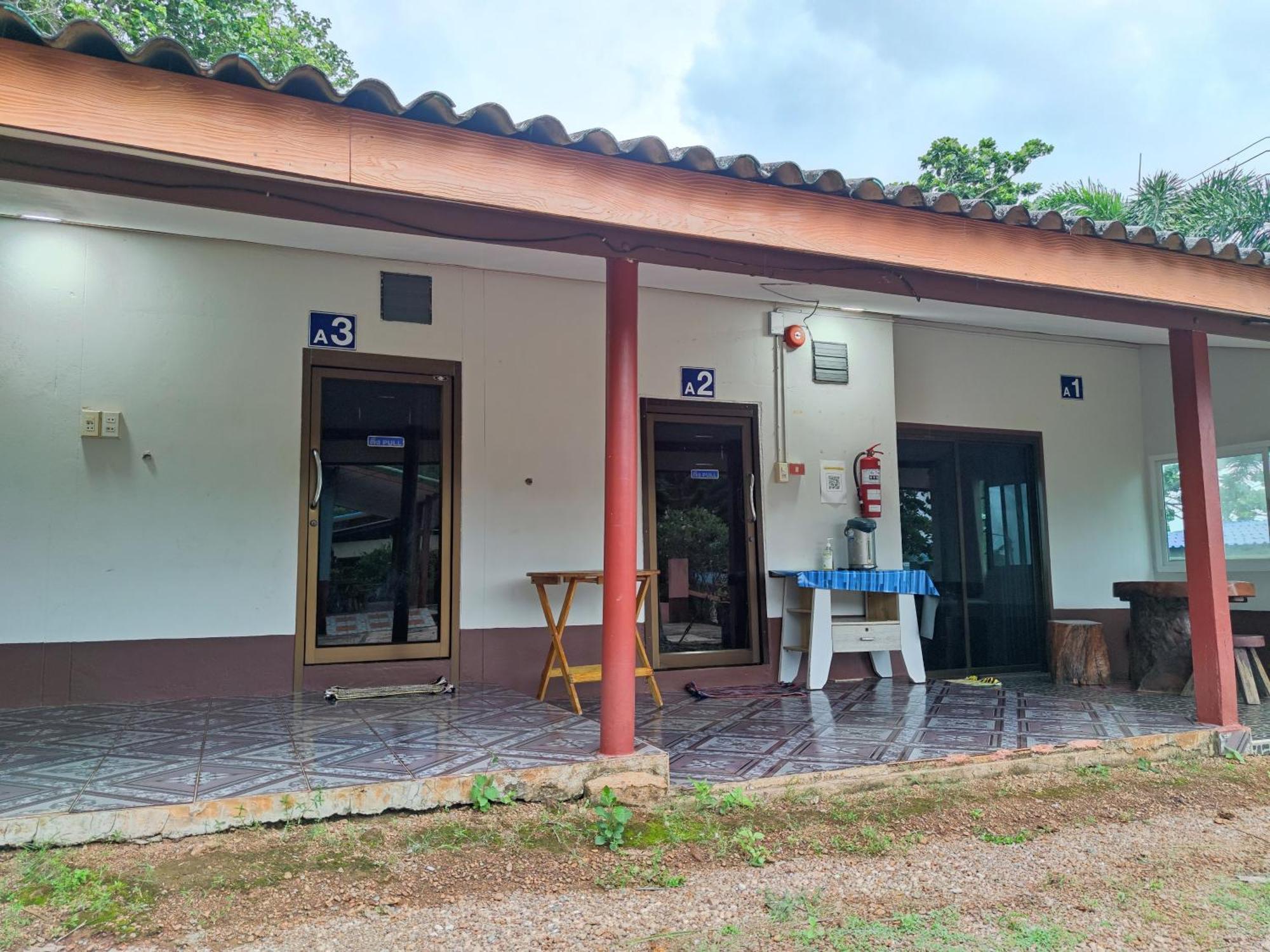 Chattong Resort Trat Buitenkant foto