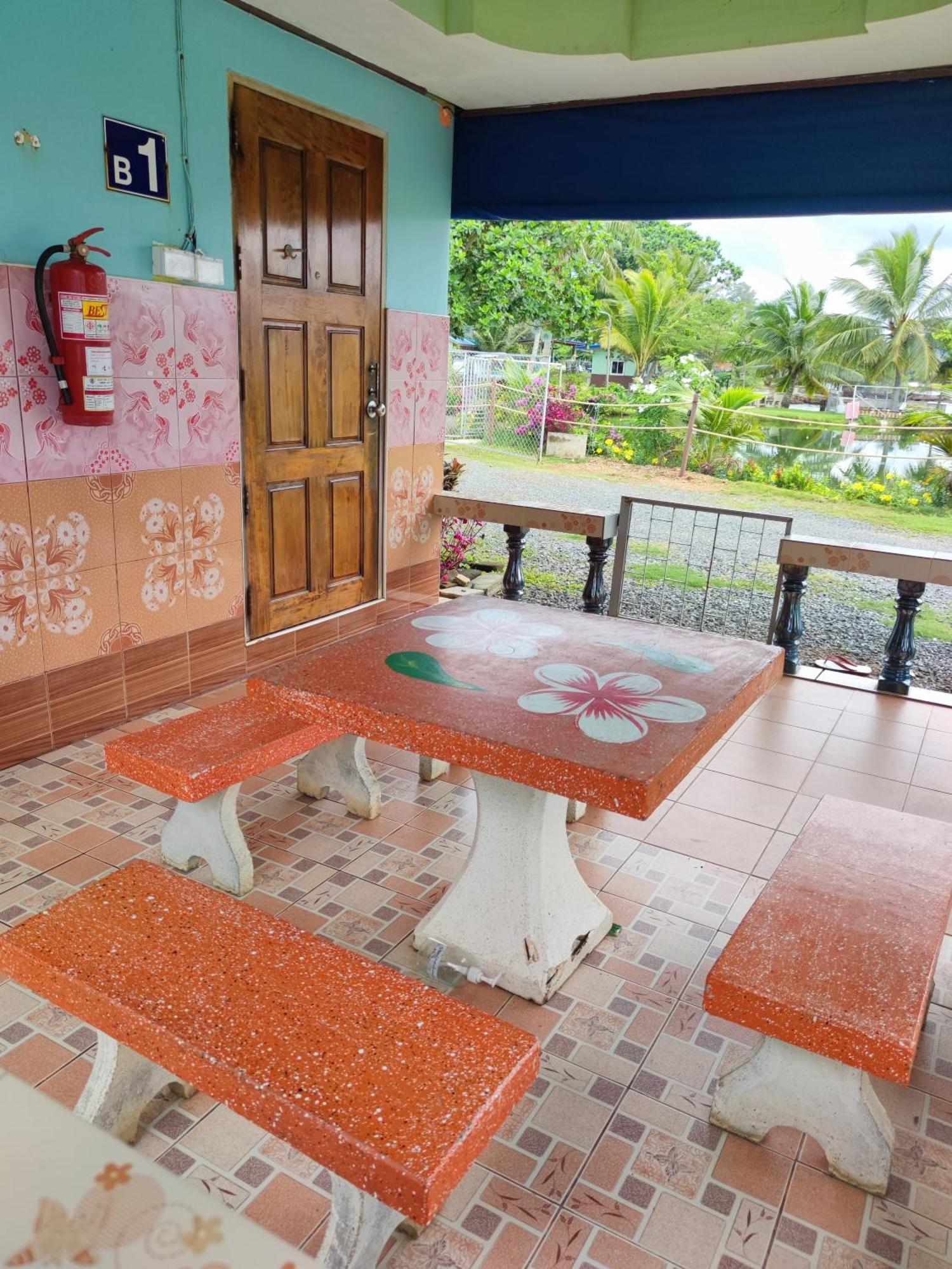 Chattong Resort Trat Buitenkant foto