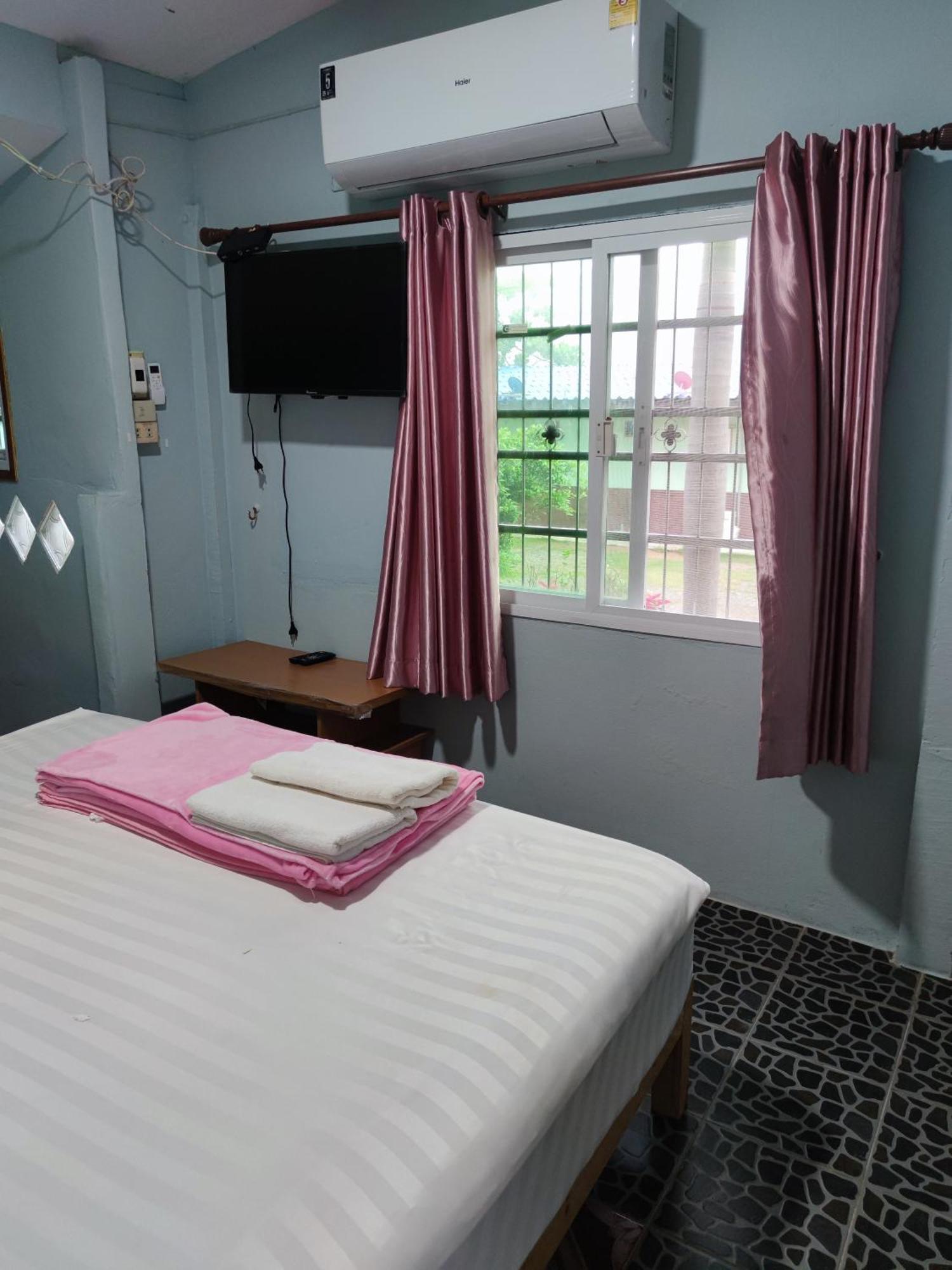 Chattong Resort Trat Buitenkant foto