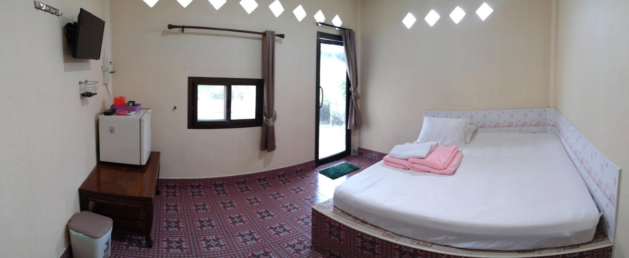 Chattong Resort Trat Buitenkant foto